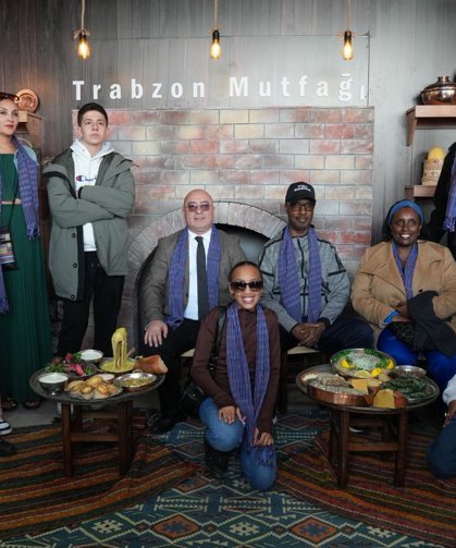 Büyükşehir Standı Ziyaretçi Akınına Uğradı