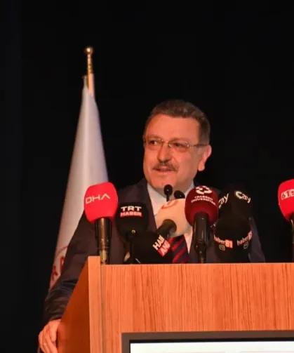 BAŞKAN GENÇ: ÜNİVERSİTELERİMİZ GURUR KAYNAĞIMIZ