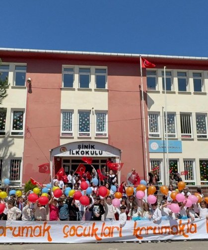 Okul Bahçeleri Çocuk Sesleri, Müzikler ve Oyunlarla Şenleniyor