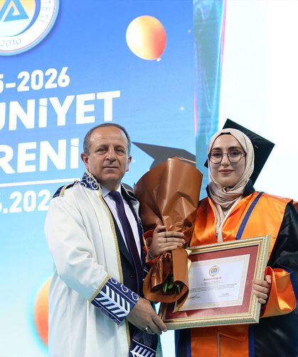 Avrasya Üniversitesi’nde Mezuniyet Coşkusu