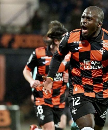 Trabzonspor'da transfer yüksek maaş beklentisi ve imza parasına takıldı!