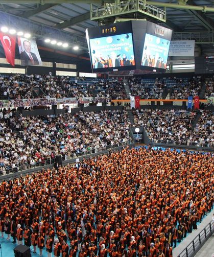 AVRASYA ÜNİVERSİTESİ'NDEN ÖĞRENCİ VE VELİLERE BÜYÜK DESTEK!