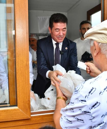 ORTAHİSAR HALK EKMEK, DAR GELİRLİ VATANDAŞA NEFES ALDIRIYOR