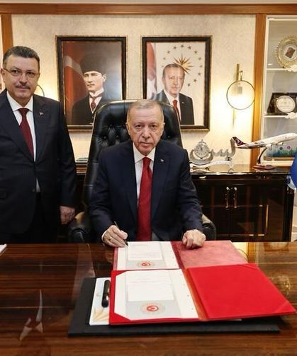 BAŞKAN GENÇ: "25 YILDIR MİLLETİMİZLE YÜRÜYORUZ"