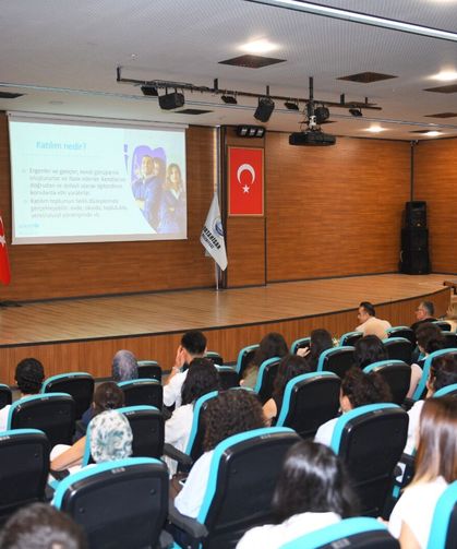 ENÇLİK ÇALIŞTAY’INDA, GENÇLERİN YEREL YÖNETİMLERE KATILIMI ELE ALINDI
