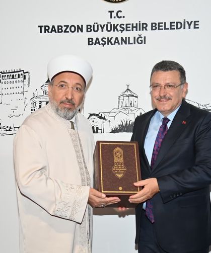 DİYANET İŞLERİ BAŞKANI ARPAGUŞ’TAN BÜYÜKŞEHİR BELEDİYESİ’NE ZİYARET