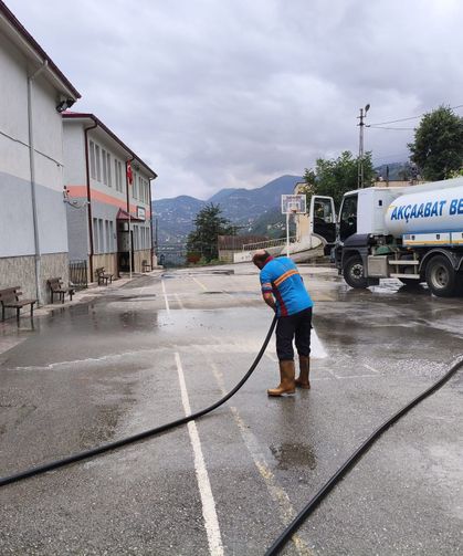 AKÇAABAT’TA OKULLAR YENİ EĞİTİM ÖĞRETİM YILINA HAZIRLANIYOR