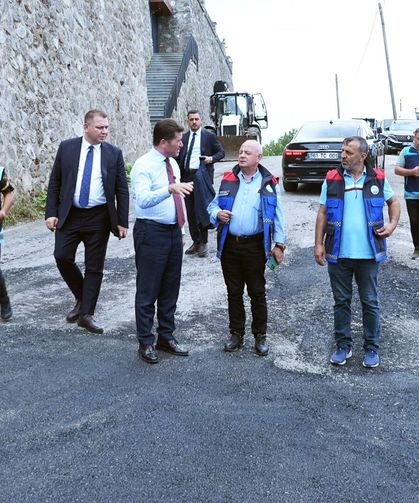 BAŞKAN KAYA, ASFALTLAMA ÇALIŞMALARINI YERİNDE İNCELEDİ