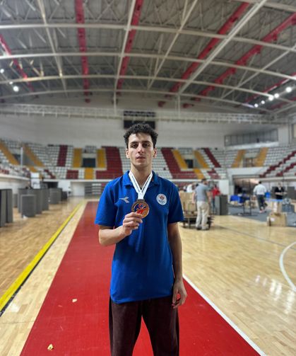 BÜYÜKŞEHİR SPORCULARI MADALYALARI TOPLADI