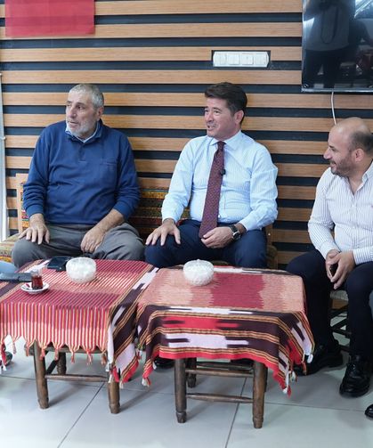 BAŞKAN KAYA, YENİMALLE VE PAZARKAPI’DA ESNAFLA BİR ARAYA GELDİ