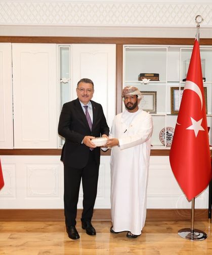 BAŞKAN GENÇ, UMMAN HEYETİNİ AĞIRLADI