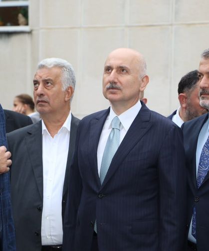 AK PARTİ YOMRA’YA ÇIKARMA YAPTI