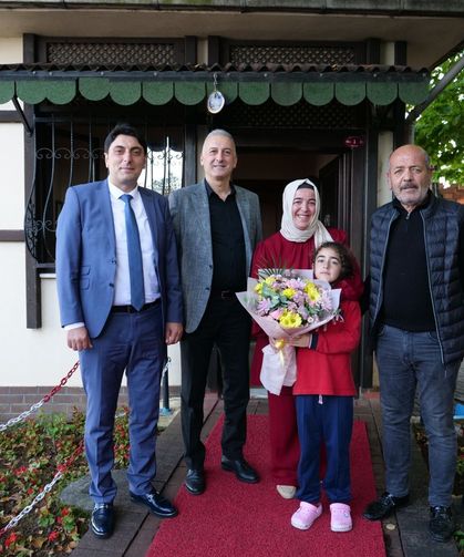 ÖZÇİLİNGİR: “KADIN MUHTARLARIMIZ MAHALLELERİMİZİN GÜÇLÜ SESİDİR”