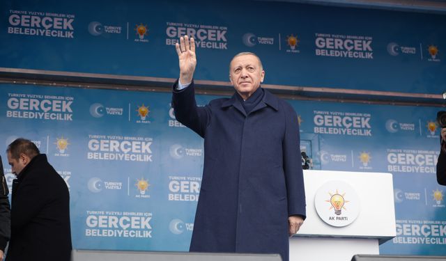 Cumhurbaşkanı Erdoğan: "Dün birlikte yoldaşlık ettiklerini bugün sırtından hançerliyorlar"