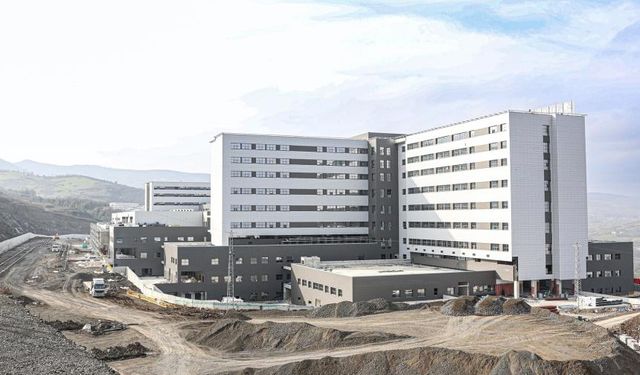 Samsun'daki sağlık yatırımları: Şehir Hastanesi yüzde 91’e ulaştı