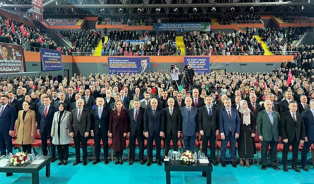 AK Parti Trabzon İlçe Belediye Başkan Adaylarını tanıttı