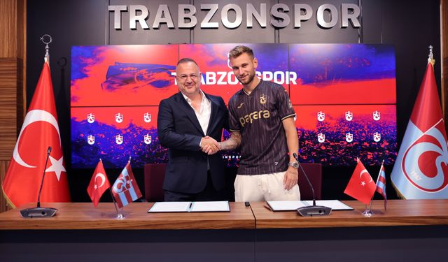 Trabzonspor, Yeni Transferi Denis Draguş İçin İmza Töreni Düzenledi