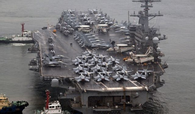 ABD'nin Nükleer Uçak Gemisi USS Theodore Roosevelt Hürmüz Boğazı'na Ulaştı