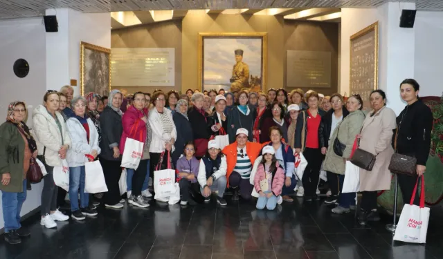 Kırkağaçlı kadınlar Manisa’yı gezdi