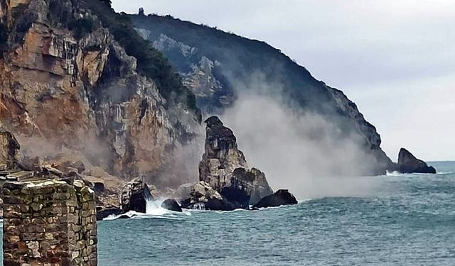 Amasra’da sağanak sonrası heyelan