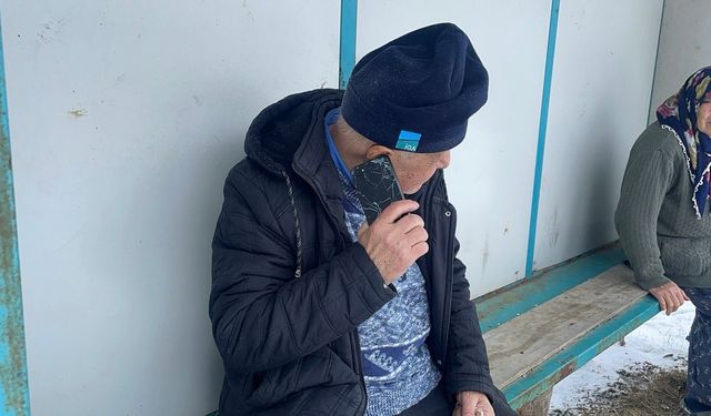Dolmuş durağında ambulans bekledi
