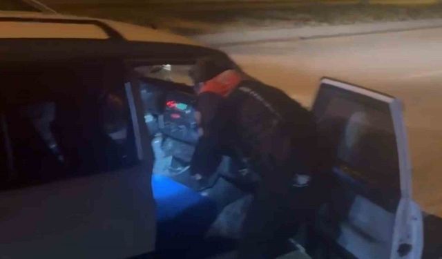 Kovalamacada aracını bırakıp kaçan şahıs yakalandı