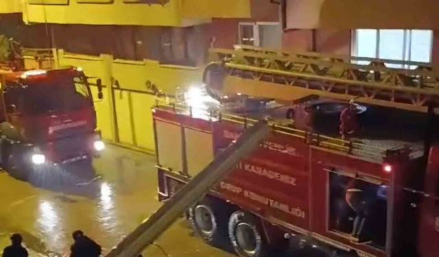 Şömineden düşen köz çatıyı yaktı