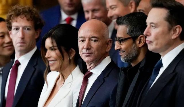 Trump'ın yeni gümrük vergileri milyarderlerin yarım trilyon dolarına mâl oldu; Mark Zuckerberg ve Jeff Bezos liste başı!