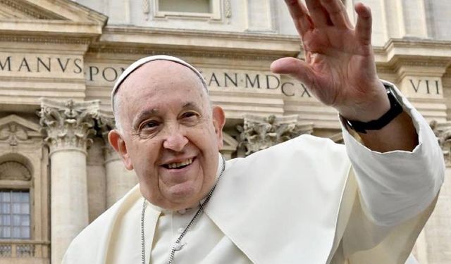 Papa Francis, 88 yaşında hayatını kaybetti