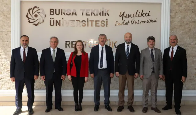 Bursa'da üniversitelilere yurtdışı eğitim sunumu