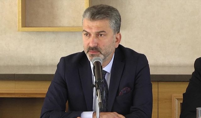 Sezgin Mumcu'dan 27 Nisan E-Muhtıra Açıklaması: "Cunta ve Cuntacılara Karşı Mücadele Ediyoruz"