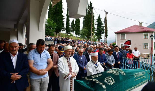 Sel Felaketinde Hayatını Kaybeden Hüseyin Aydın Son Yolculuğuna Uğurlandı