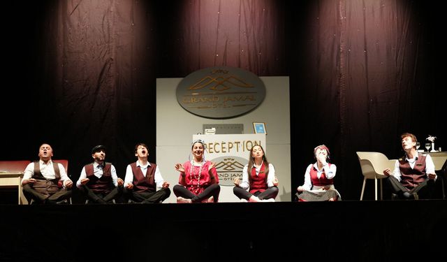 Akçaabat Açık Hava Tiyatro Günleri Sona Erdi