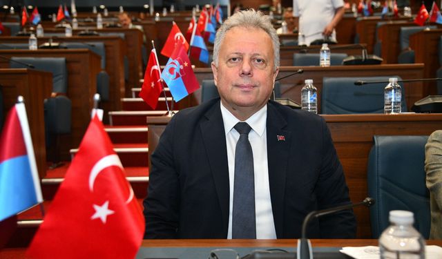 Zorlu, Hanife Hatun Camii'nin Etrafındaki Yapıların Durumunu Sordu