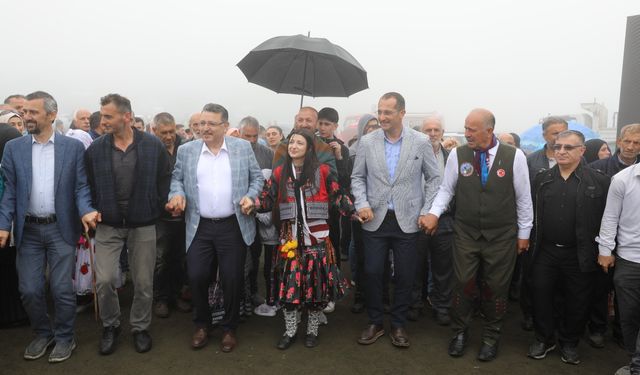 Hıdırnebi Yaylası Şenliklerle Şenlendi