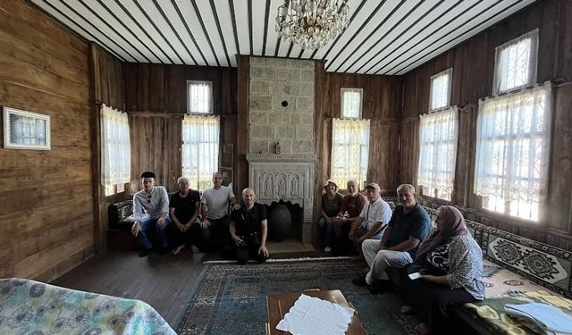 130 yıldır 6 kuşak aynı evde yaşıyor