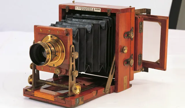 Zamanın kadrajında fotoğraf tarihine yolculuk