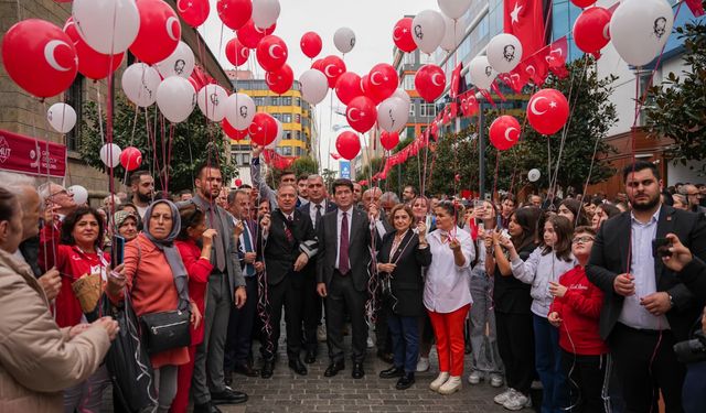 Cumhuriyetin İkinci Yüzyılında: İmamoğlu’na Özgürlük, Adalete Çağrı