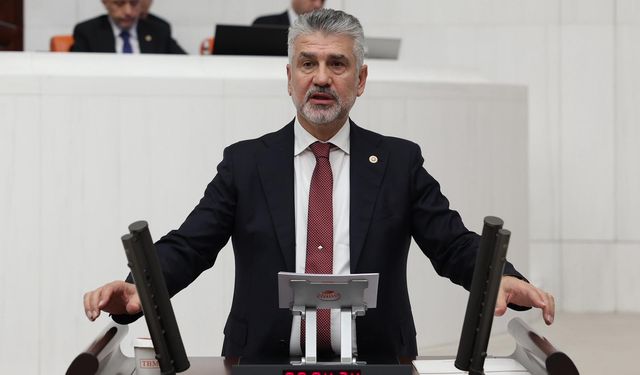 Büyükaydın: 102. yıl dönümünü milletçe büyük bir gurur, coşku ve heyecanla kutluyoruz.