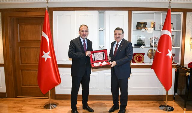 TBMM Heyeti Büyükşehir Belediyesi’ni Ziyaret Etti