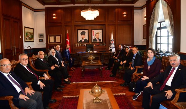 Vali Yıldırım, TBMM Engelli Bireylerin Sorunlarını Araştırma Komisyonu Üyeleriyle Bir Araya Geldi