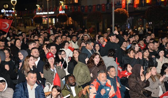 Başkan Genç,  Milli Takımı Tebrik Etti