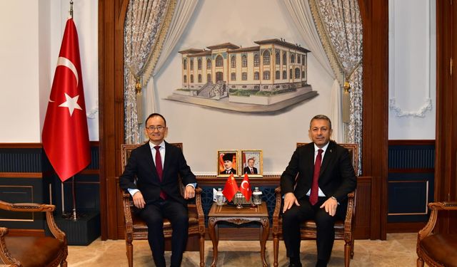 ÇİN BÜYÜKELÇİSİ XUEBİN’DEN TRABZON’A ZİYARET! İŞ BİRLİĞİ ADIMLARI ATILIYOR