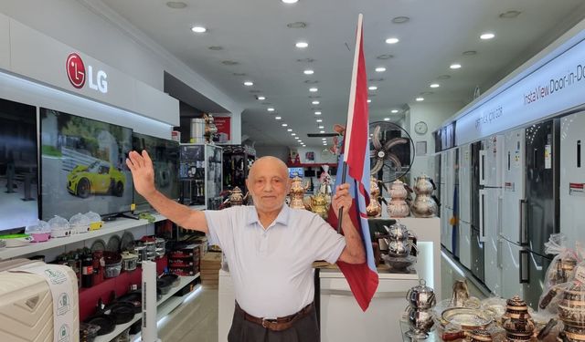 ORTAHİSAR’IN CADDELERİ, BORDO-MAVİ BAYRAKLARLA DONATILDI