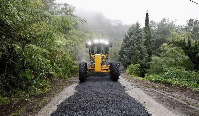 “AKÇAABAT’IN YOLLARI ADIM ADIM YENİLENİYOR”