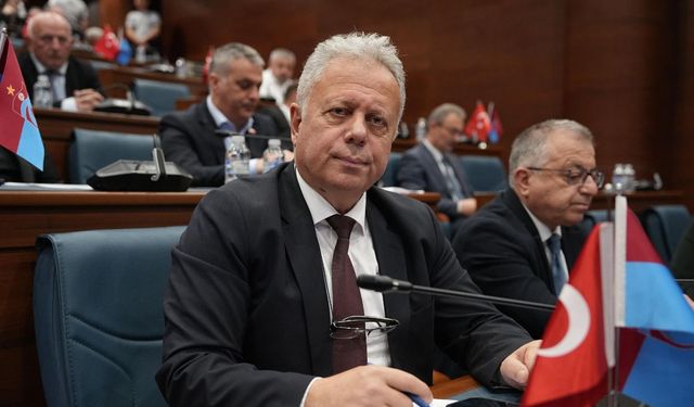 ZORLU: “OTOBÜS ÜCRETLERİNE YA HİÇ ZAM YAPILMASIN YA DA DÜŞÜK TUTULSUN”