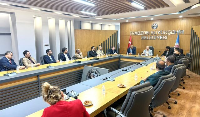 TRABZON’UN VİZYON PROJELERİ UMMAN HEYETİYLE PAYLAŞILDI