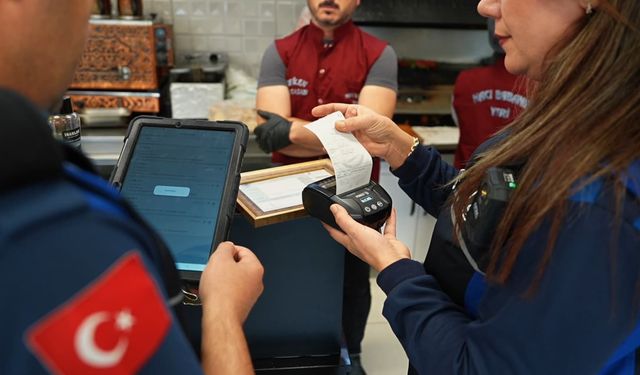 ORTAHİSAR’DA DİJİTAL DÖNÜŞÜM SÜRÜYOR: ZABITA İŞLEMLERİNDE TABLET DÖNEMİ BAŞLADI