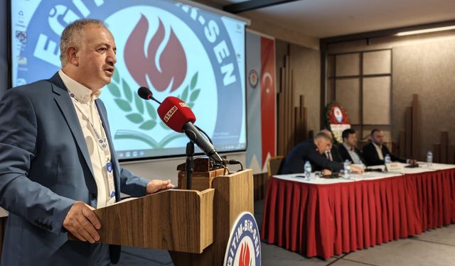EĞİTİM-BİR-SEN TRABZON 1 NO’LU ŞUBE’NİNDE BAŞKAN KARA GÜVEN TAZELEDİ