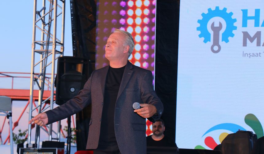 FESTİVAL, ARSİN’İN TANITIMINA VE TURİZMİNE BÜYÜK KATKI SAĞLADI

Festival, yalnızca kültür ve sanatla sınırlı kalmayarak Arsin’in tanıtımına ve turizmine de büyük katkı sağladı. Türkiye’nin dört bir yanından gelen ziyaretçiler, Arsin’in doğal güzelliklerini ve kültürel zenginliklerini keşfetme fırsatı buldular.